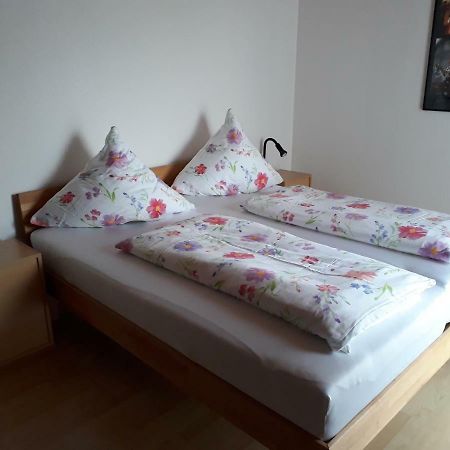 2-Zimmer-Ferienwohnung Gartenblick Rottweil Buitenkant foto