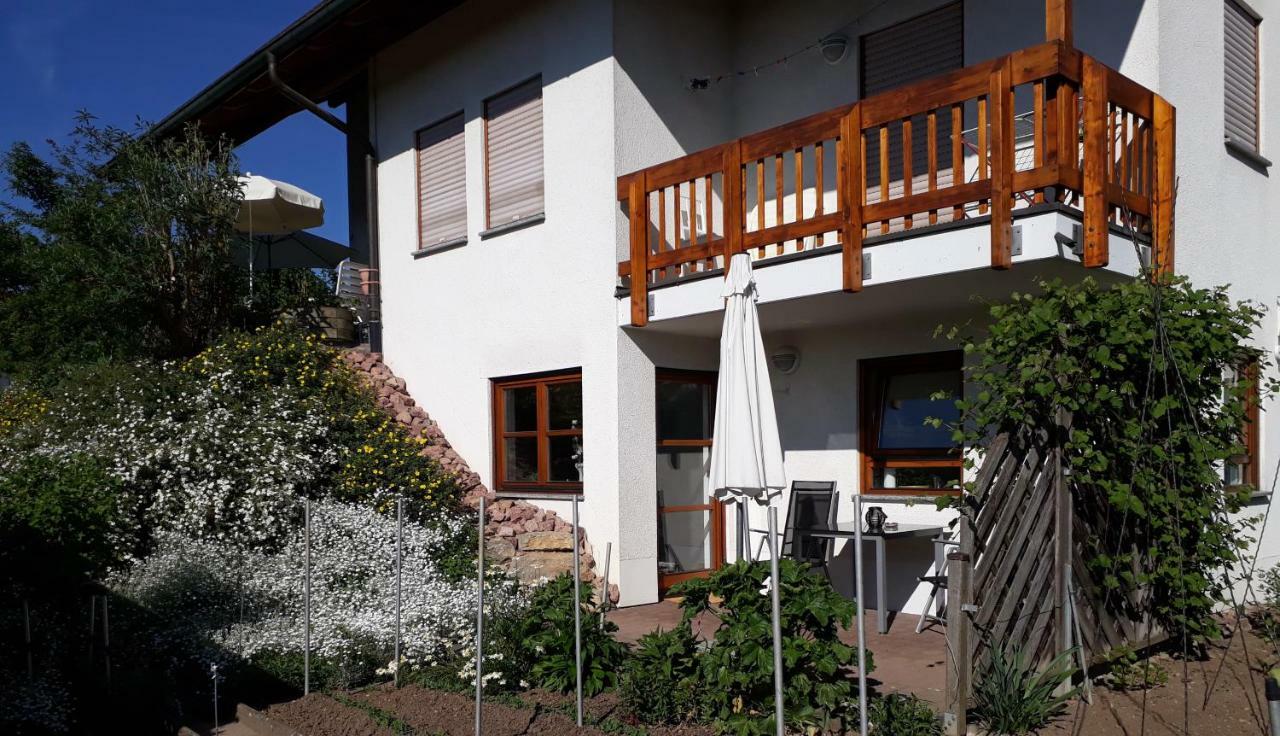 2-Zimmer-Ferienwohnung Gartenblick Rottweil Buitenkant foto